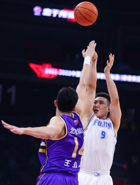 开云体育-包含托特纳姆发布备战花絮；关键时刻迎来里程碑；CBA季后赛任务艰巨；团队化学反应显著的词条-开云体育